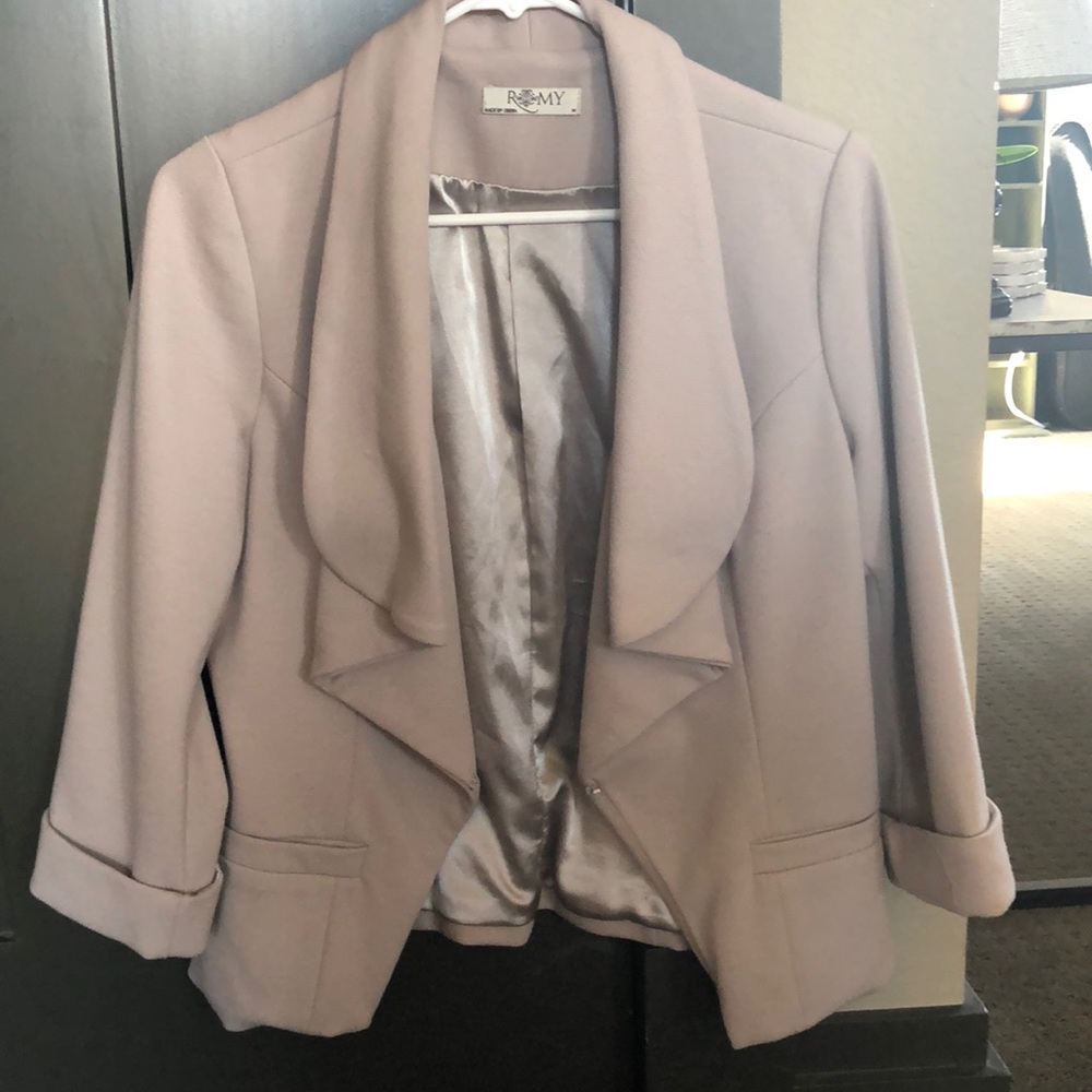 Romy Blazer